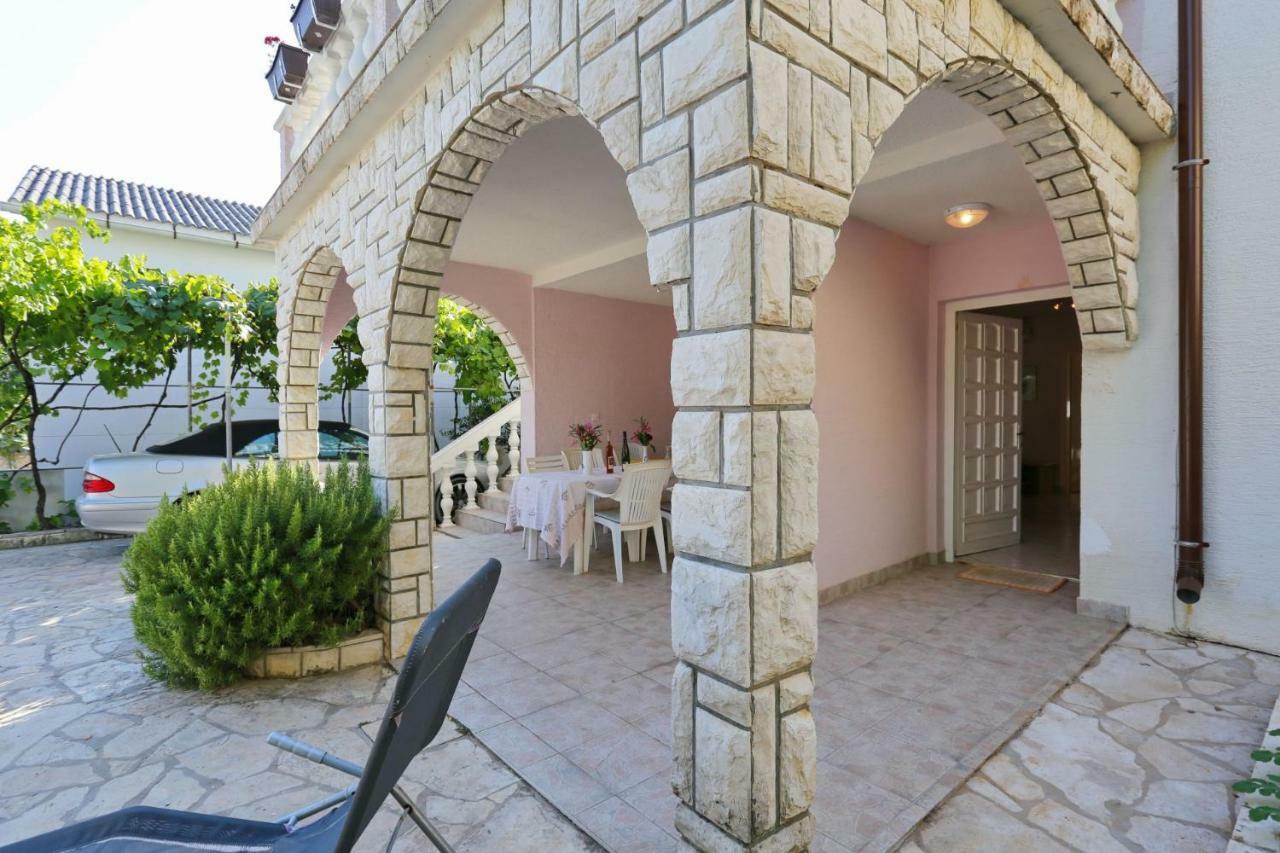 Villa Neyla Vir Extérieur photo