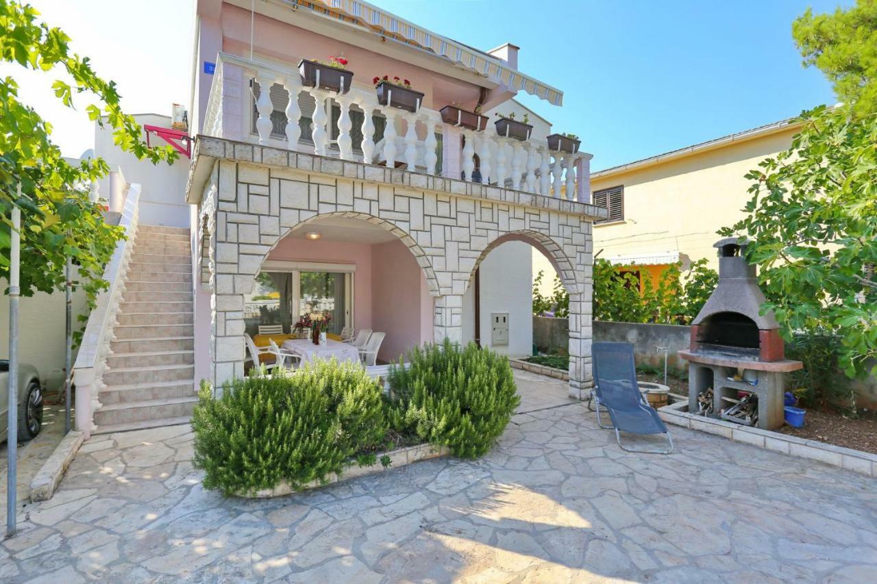 Villa Neyla Vir Extérieur photo